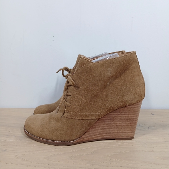 Lucky Brand Yamene Tan Leather Lace-Up Wedge Ankle Booties 998 - Picture 1 of 11